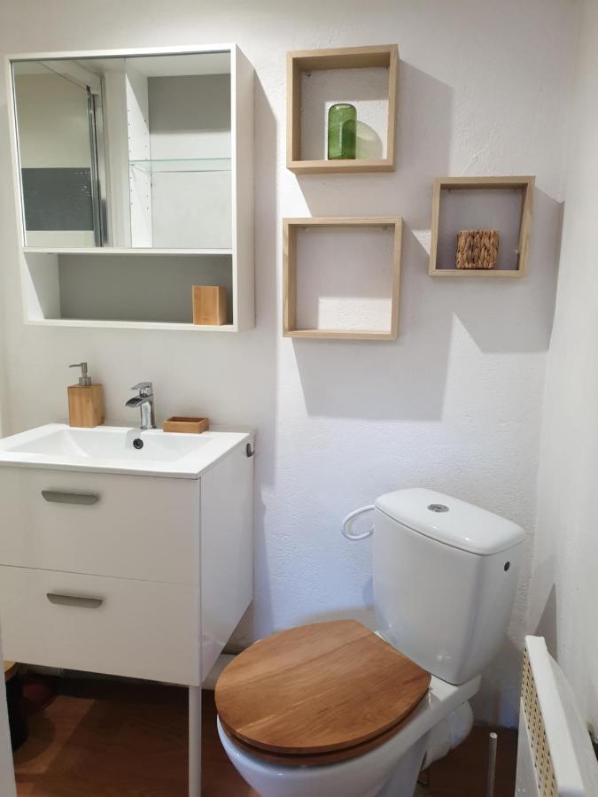Joli Petit Studio Au Coeur D'Uzes Apartment Exterior photo