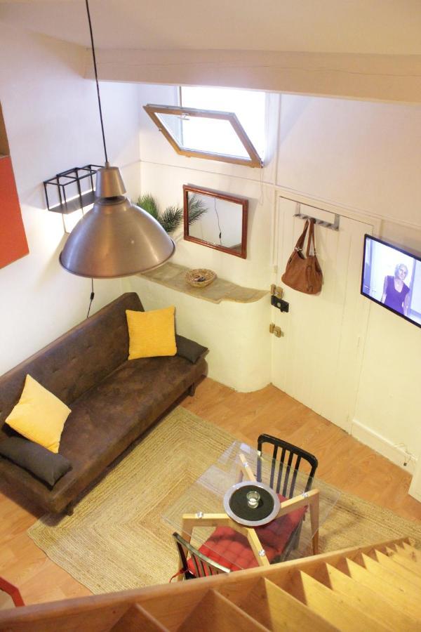 Joli Petit Studio Au Coeur D'Uzes Apartment Exterior photo