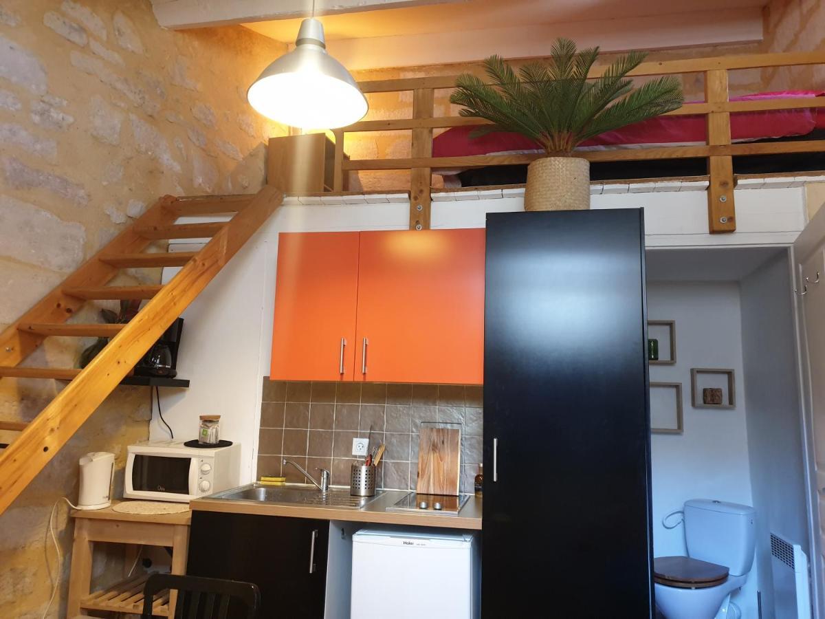 Joli Petit Studio Au Coeur D'Uzes Apartment Exterior photo