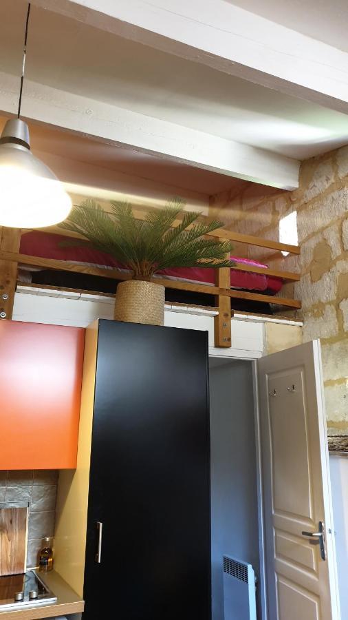 Joli Petit Studio Au Coeur D'Uzes Apartment Exterior photo